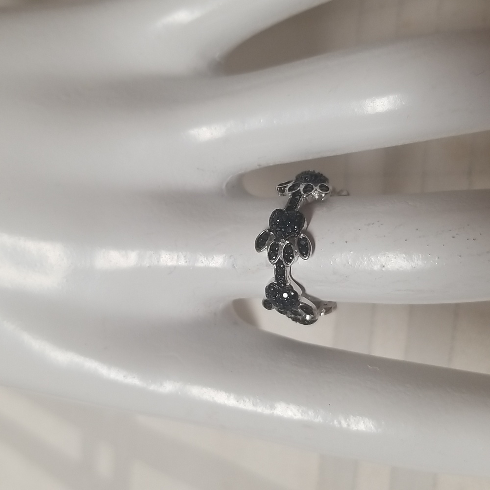 BLACK SPINEL PAW PRINT Sz 6 Ring. In 925 Sterling Silver NWT